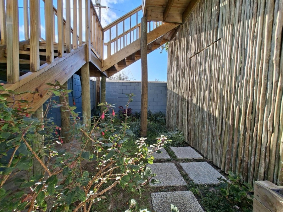 4 Bedroom Property for Sale in Pringle Bay Western Cape